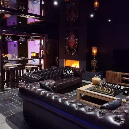 Les Suites M Wanze ภายนอก รูปภาพ