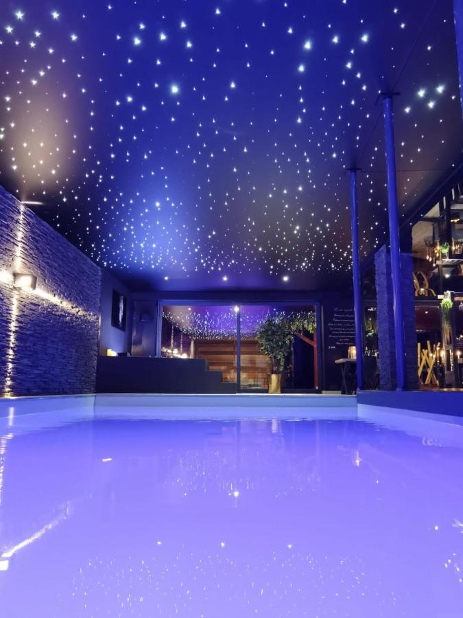 Les Suites M Wanze ภายนอก รูปภาพ