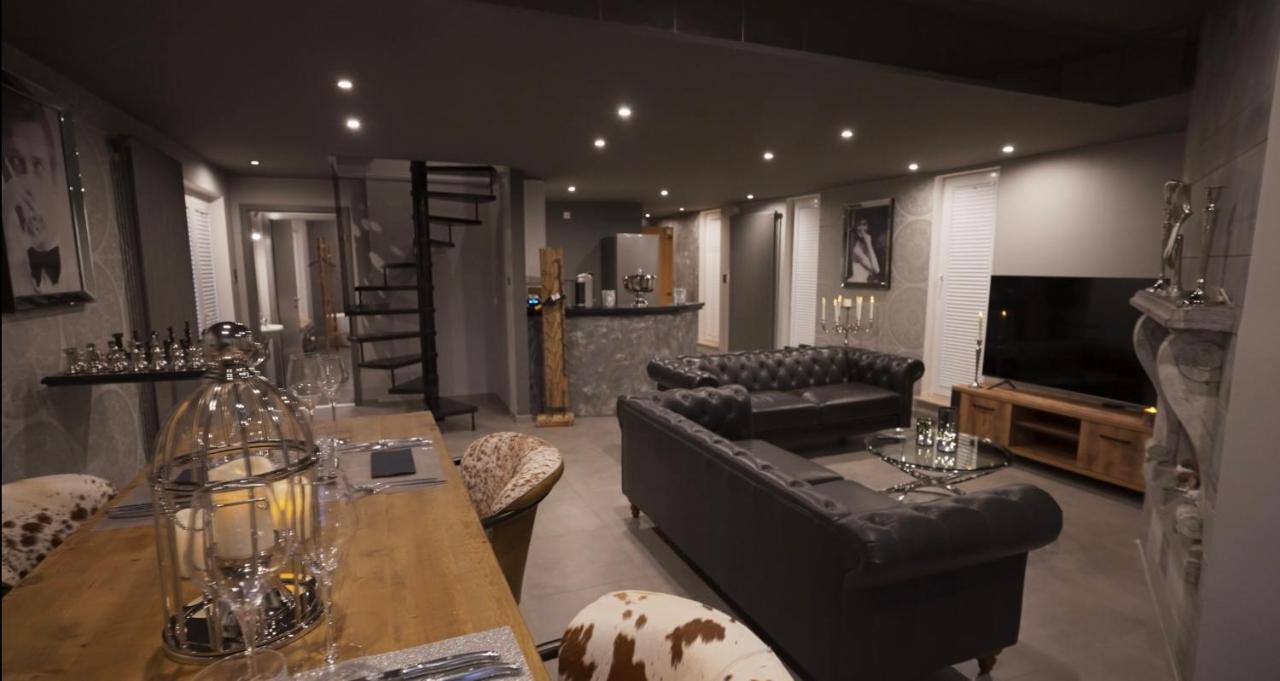 Les Suites M Wanze ภายนอก รูปภาพ