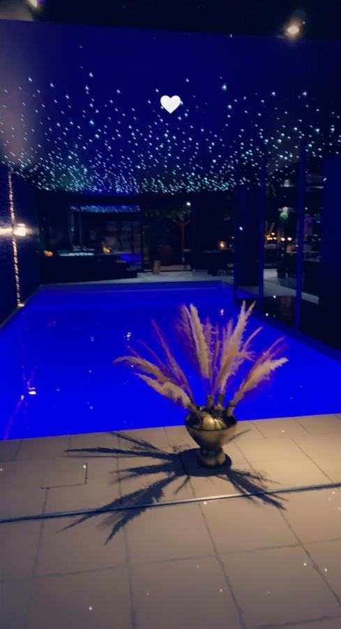Les Suites M Wanze ภายนอก รูปภาพ